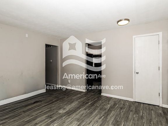 1181144_002_living_room_2.jpg