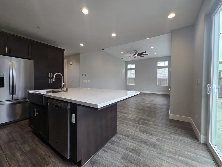 1429 Brody Bird Ln — Photo 22
