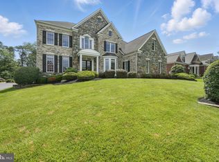 6033 Tinley Mill Dr, Haymarket, VA 20169