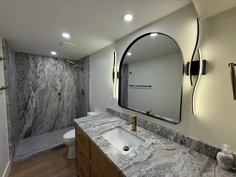 1536 S 1400 E — Photo 8