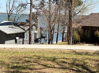 76 Isle Of View Dr, Tool, TX 75143