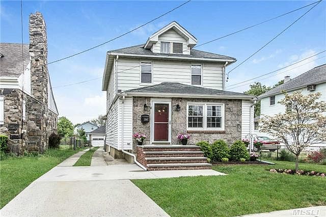 1st image of 2547 Grand Ave