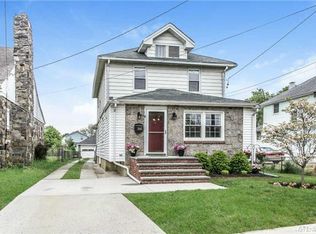 2547 Grand Ave, Bellmore, NY 11710