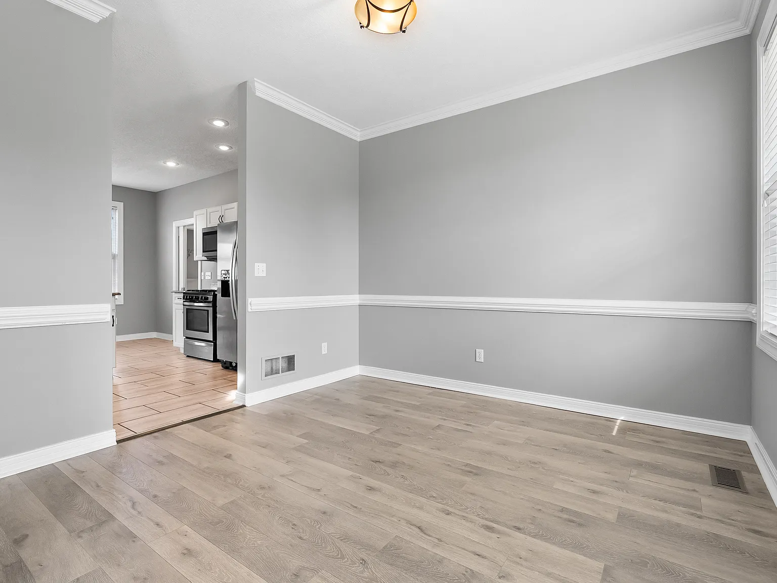 5 bed, 3.5 bath, 2986 sqft, $2,900 — Photo 4