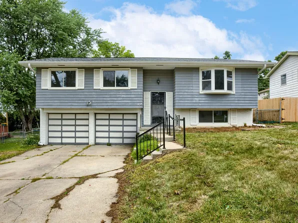 9722 Grant St, Omaha, NE 68134
