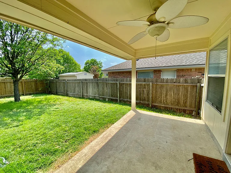 228 Chandler Crossing Trl — Photo 22