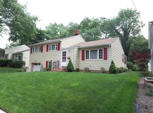 539 Hillside Ter, West Orange, NJ 07052