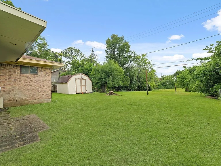 746 Fawn Dr — Photo 12