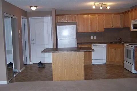 7331 S Terwillegar Dr NW #1A — Photo 1
