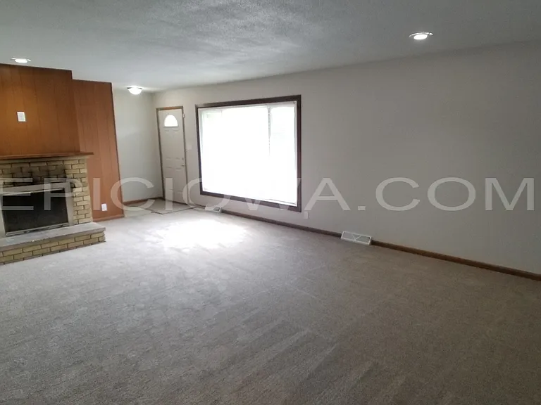 5006 Spencer Dr SW — Photo 5
