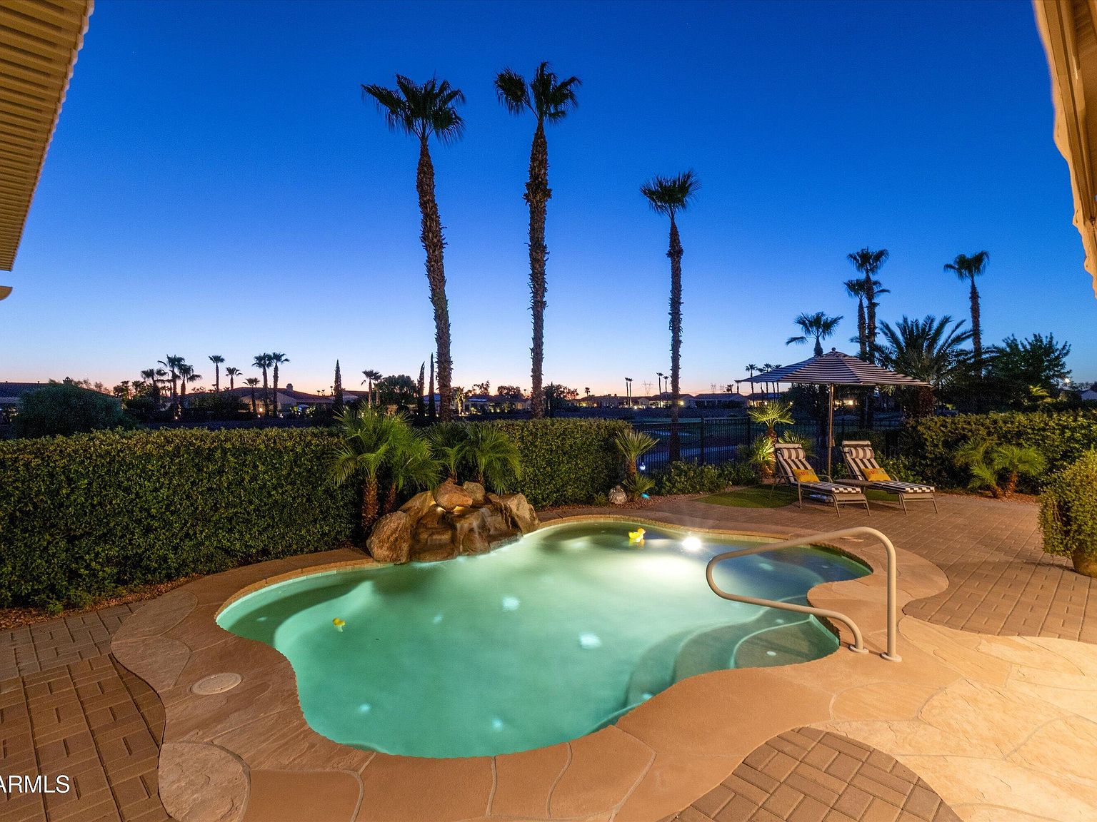 23116 N Del Monte Dr