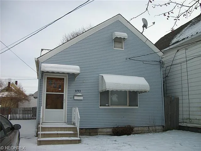 3793 E 54th St photo 1
