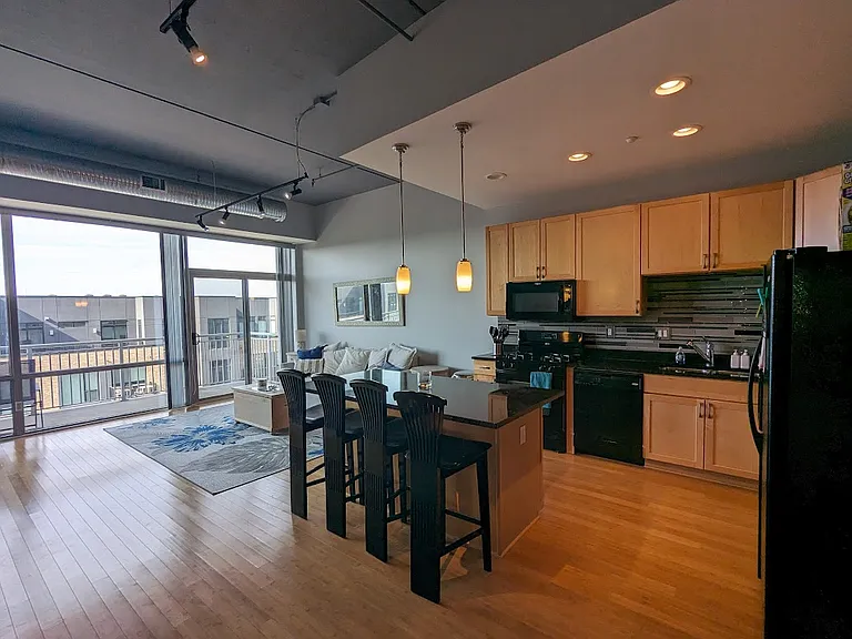 350 N Main St #507 — Photo 7