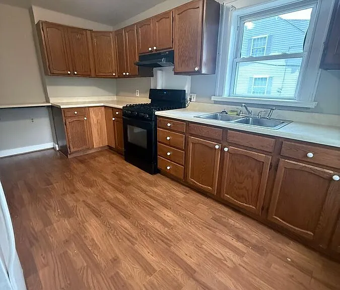 2626 Main St — Photo 5