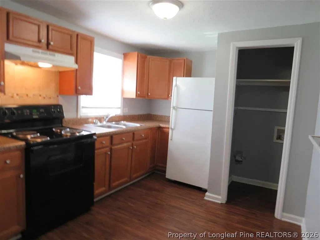 2 bed, 1.0 bath, 800 sqft, $850 — Photo 3