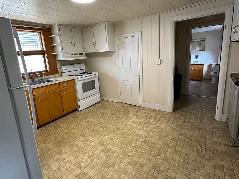 317 Saint John St #2 — Photo 4