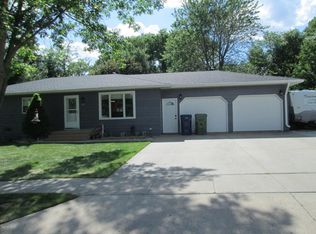 201 16th St NE, Watertown, SD 57201