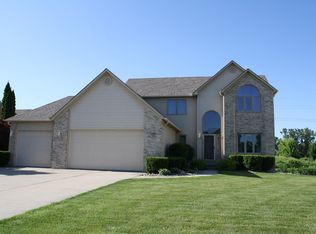 5568 Chatham Ln, Grand Blanc, MI