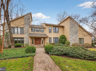 43 Southwood Dr, Cherry Hill, NJ 08003