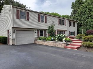 898 Turner Rd, Palmyra, NY 14522