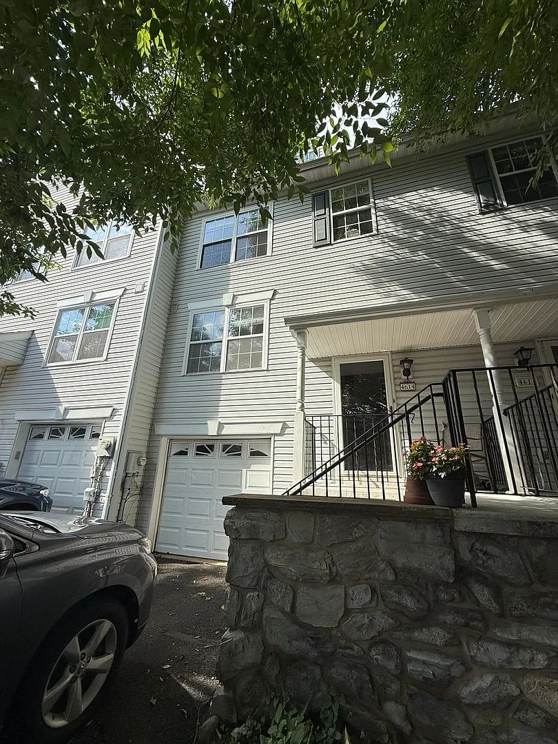 3 Bed - 1.5 Bath Patriot's Ridge Townhome in Central Bucks School District — Photo 2