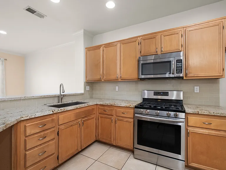 10960 Ivy Hill Dr #7 — Photo 6