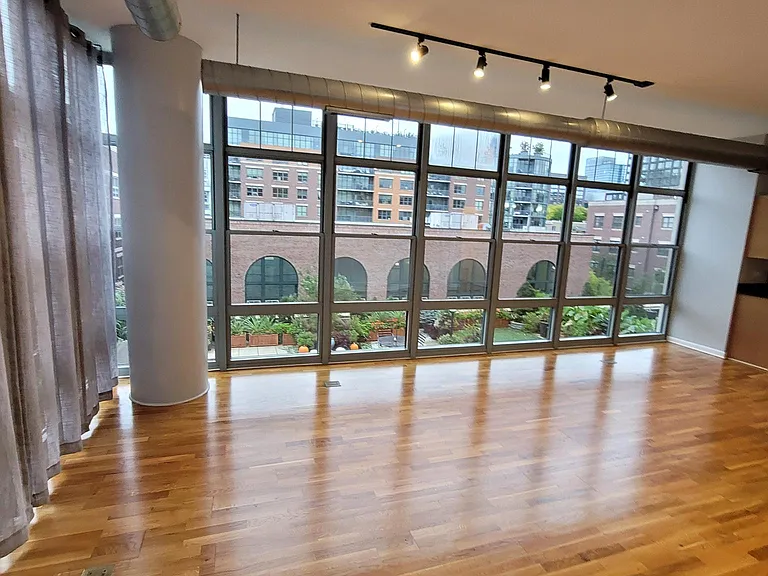 1200 W Monroe St #420 — Photo 65