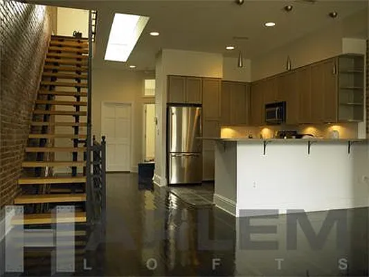 Rented by Harlem Lofts | media 44