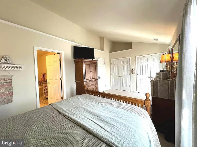 14246 Madrigal Dr — Photo 11