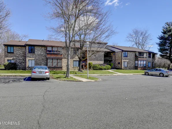 152 Amberly Drive #C, Manalapan, NJ 07726