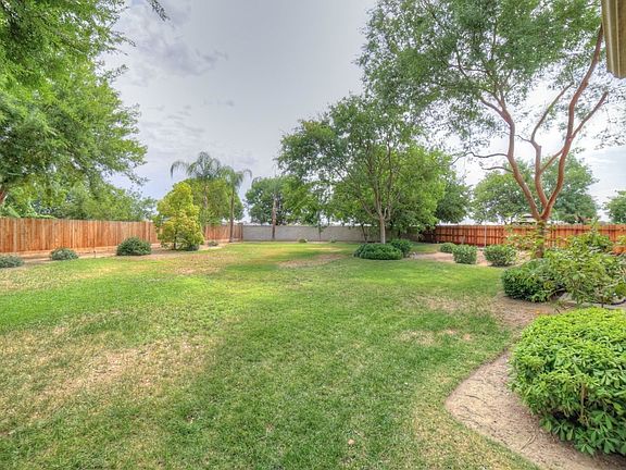 2nd image of 5781 E Belgravia Ave