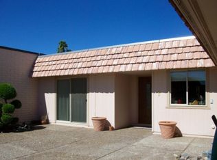 10716 W Emerald Dr, Sun City, AZ 85351