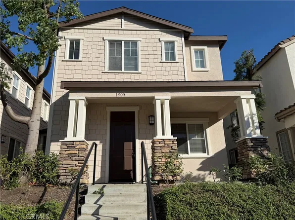 1305 McFadden Dr, Fullerton, CA 92833