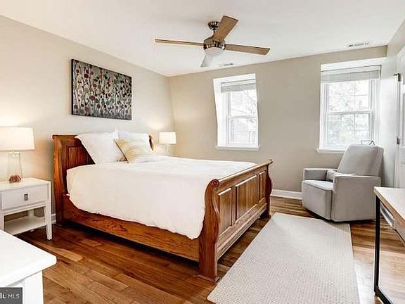 5th image of 4614 36th St S #B