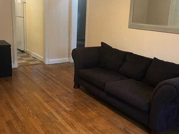 5th image of 710 22nd St S APT 2
