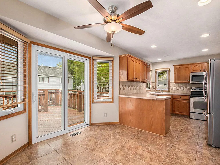 15206 Borman St — Photo 3