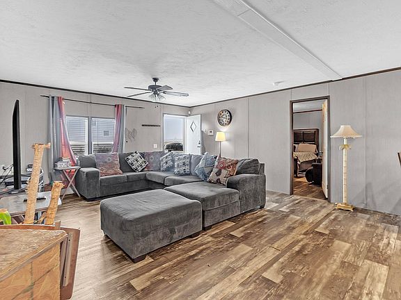 4th image of 664 Rialto Rd