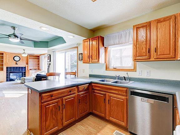 5th image of 1804 W Cheyenne Ct