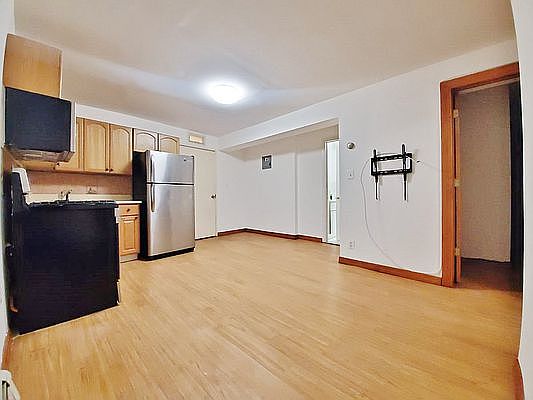 3rd image of 32-07 23rd St #Bm1