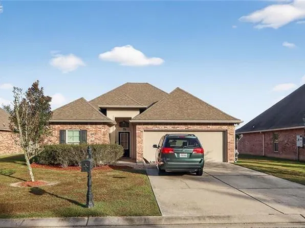 42210 Wood Ave, Ponchatoula, LA 70454