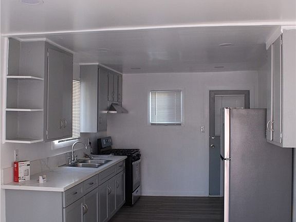 2nd image of 1823 W 45th St