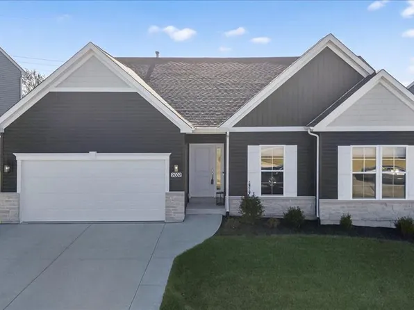 2002 Wyndgate Meadows Dr, Lake Saint Louis, MO 63367