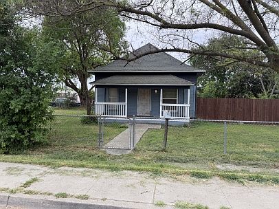 1st image of 10046 Larkin Rd