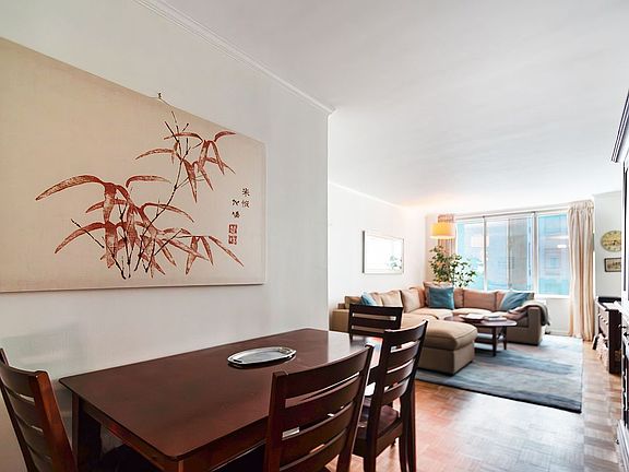 4th image of 61 W 62nd St APT 5C