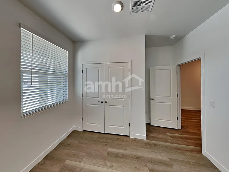 13098 N Mustang Crossing Rd — Photo 12