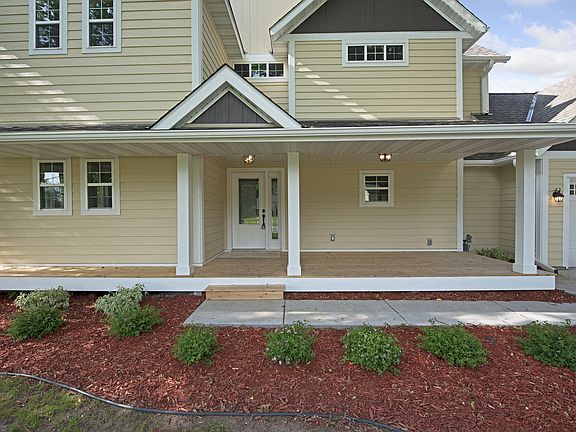4th image of 535 Iona Ln