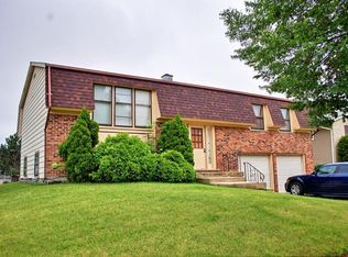 1473 Haise Ln, Elk Grove Village, IL 60007