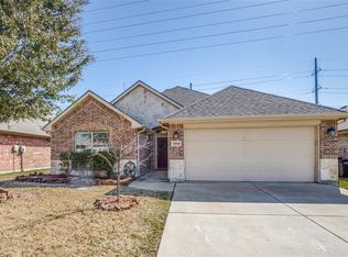 15612 Gatehouse Dr, Roanoke, TX 76262