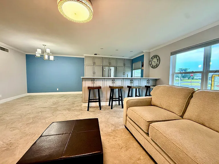 916 Savannas Point Dr #B — Photo 9