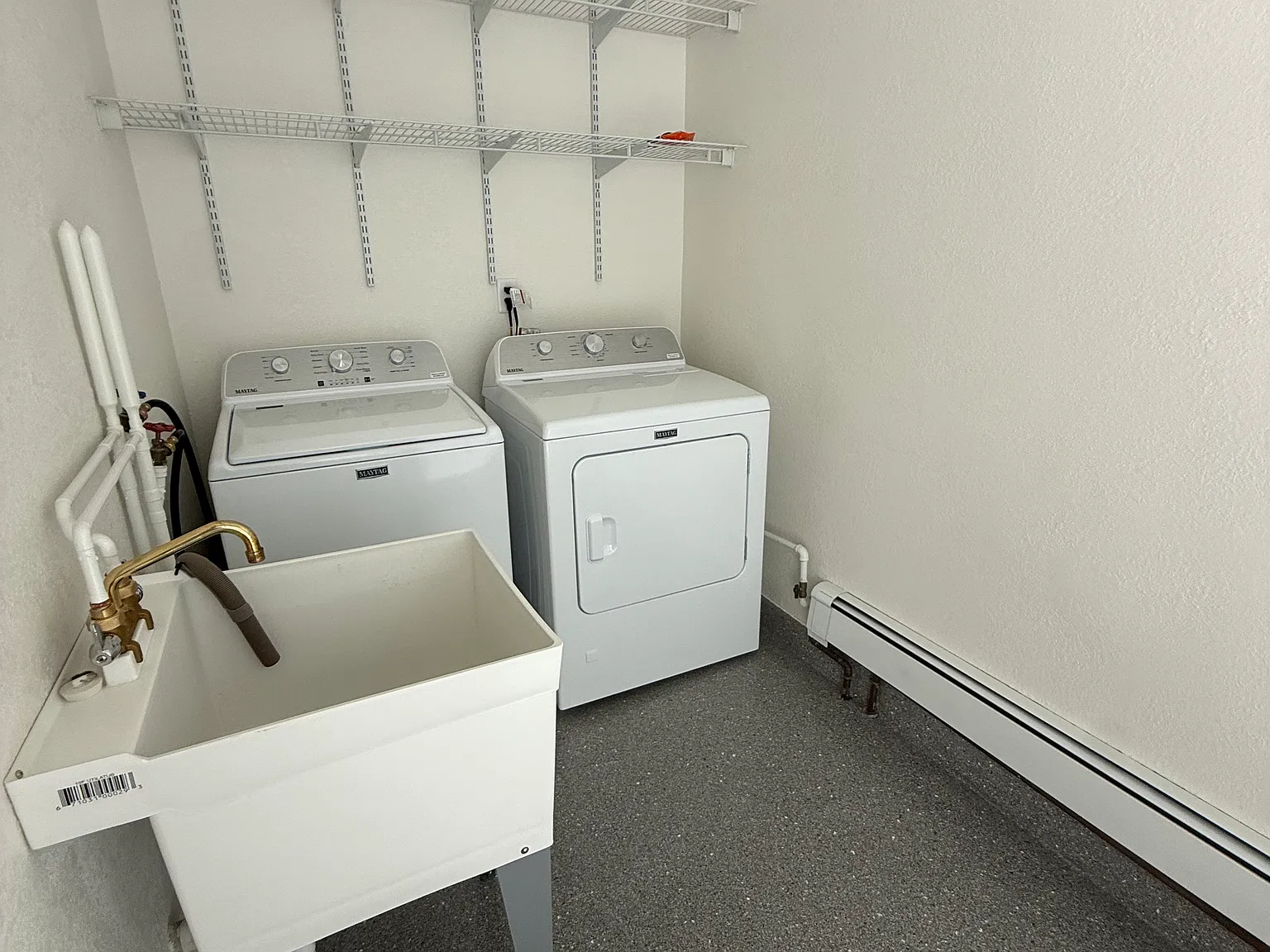 1 bed, 850 sqft, $1,800 — Photo 3